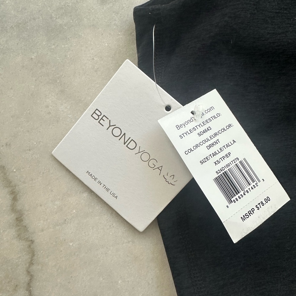 Beyond Yoga Spacedye Shapeshift Cropped Tank in Darkest Night NEW WITH TAGS - Picture 6 of 7